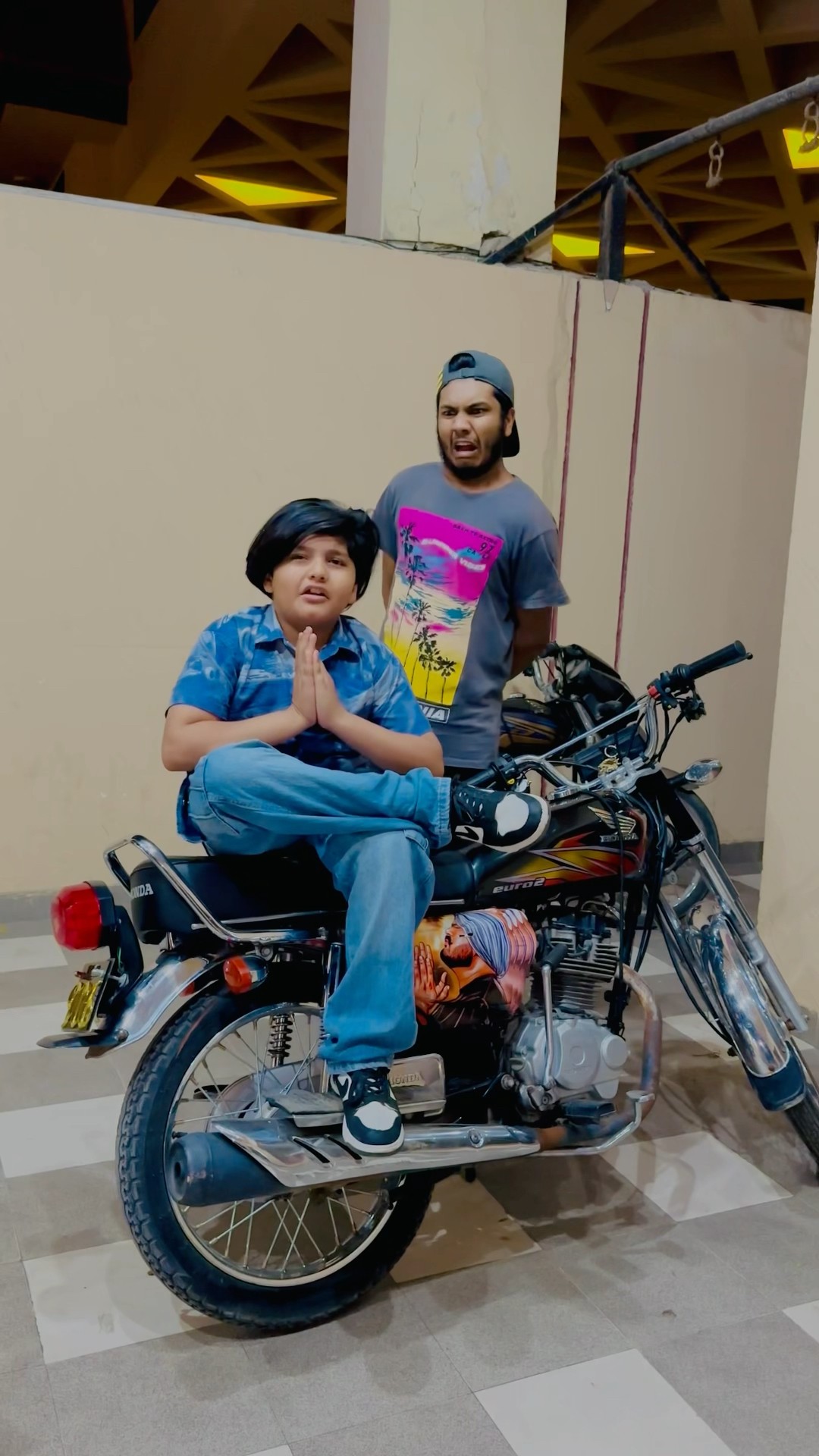 Ya Kia bol deya? #comedy #funny #viralvideo #comedy #chotaalivlogs