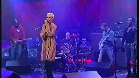 Annie Lennox - Little Bird (live on Parkinson 2003)