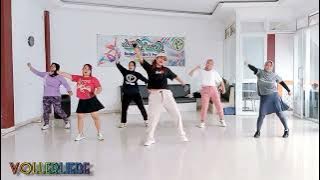 Cukup 1 Menit Dangdut Remix (Zaskia Gotik) Kreasi Senam Voller Liebe