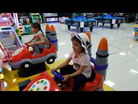 مدينه العاب ارض المرح في الديوانية الصالة الالكترونية مع لولي وكوكي وملوكي فلوك 2