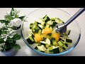 Battez les œufs et les courgettes et vous serez satisfait! Recette simple et rapide.