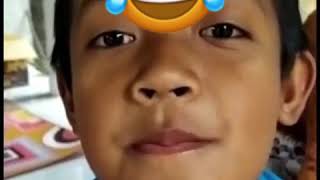 This Kid Can Make His Tongue Become 3