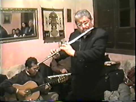 CESAR VIVANCO EN LA FLAUTA