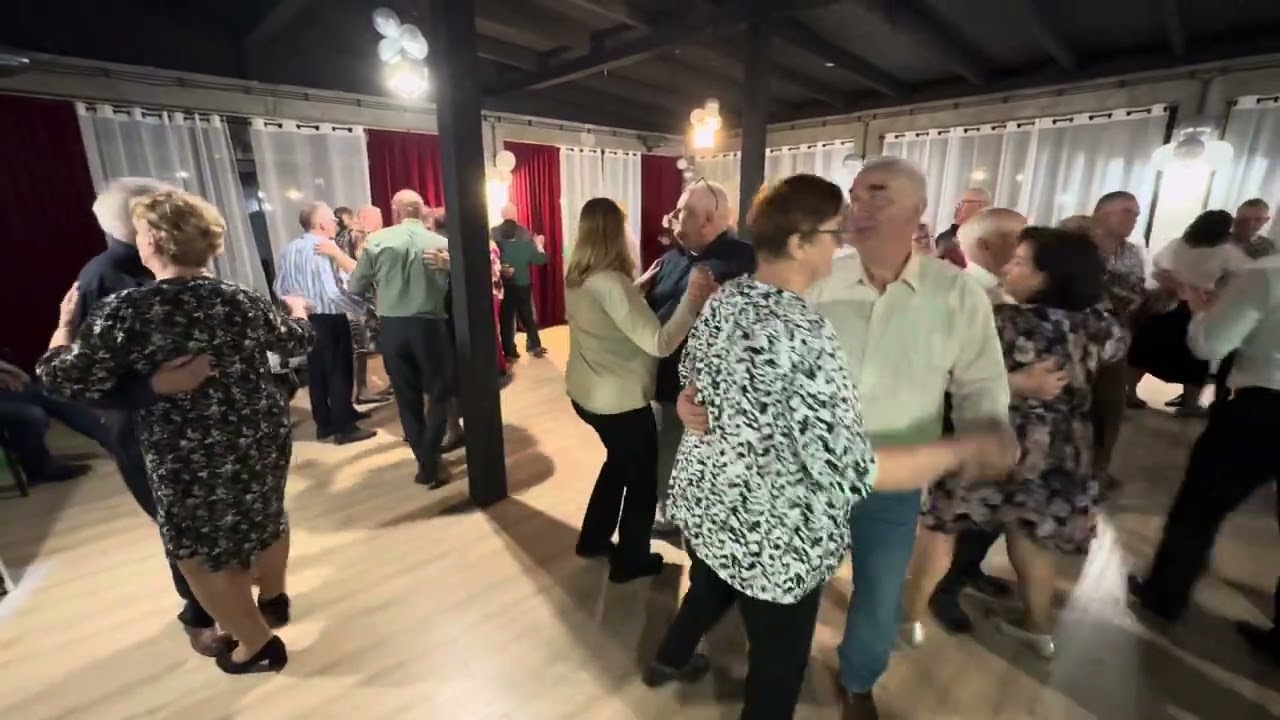 Piękne tango dla wszystkich gości od kapeli Wszystkie Dzieci Witka z Szydłowca Taczów 27 04 2025r