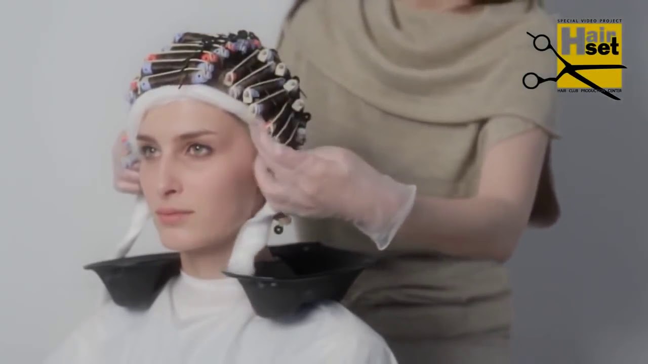 Виконання хімічної завивки волосся