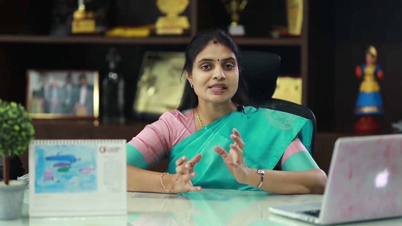 Message from Head of School   Dr  S  Roshni Vetrichelvan