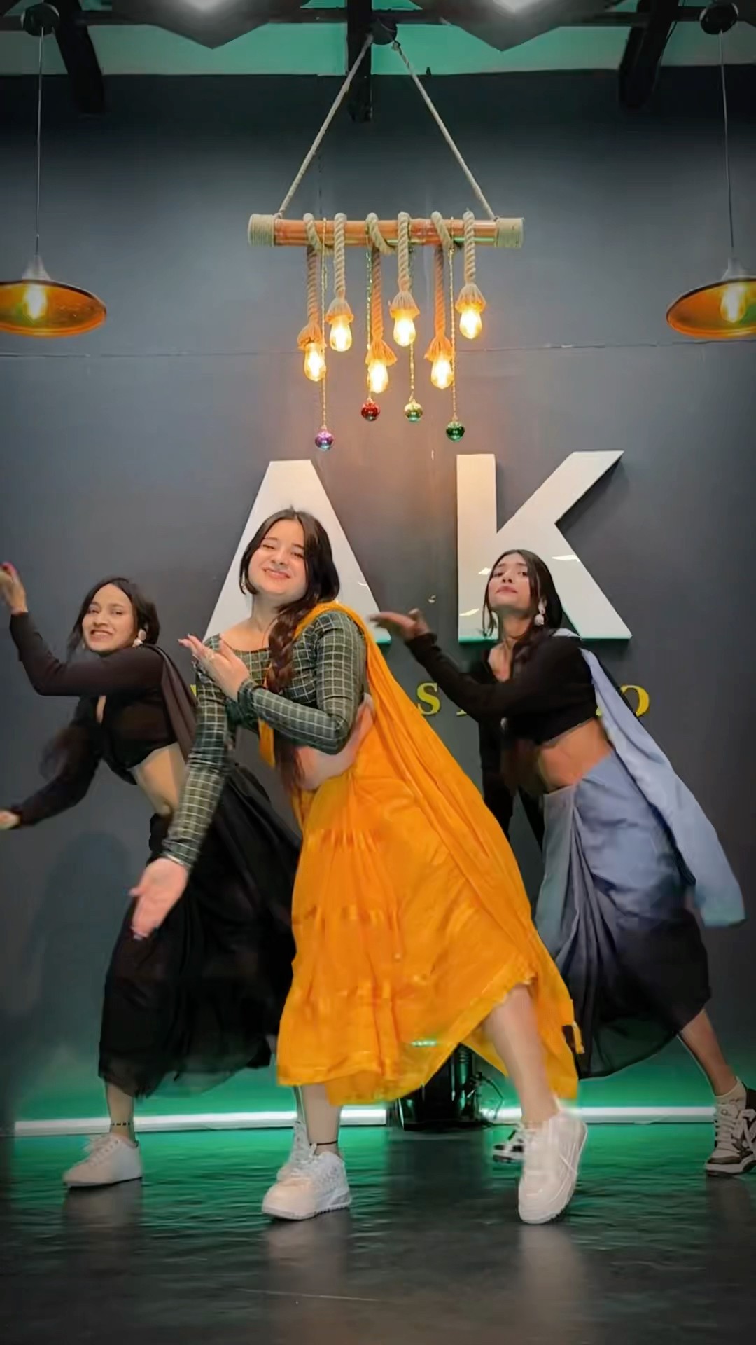 Peelings❤️#youtube #ytshorts #dance #trending #viralvideo #sassystyle #pushpa #upneetkaur