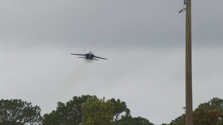 Blue Angels Sneak Pass NAS Pensacola 10/24/23
