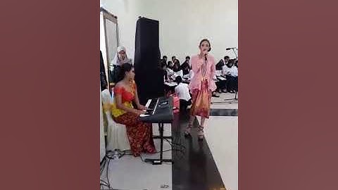 Sheila On 7- Sebuah Kisah Klasik Cover by Michelle and Abel