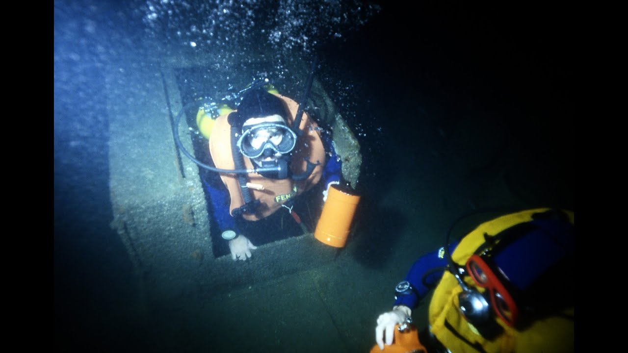 Long Reef Wrecks 'MEGGOL' (Super 8 Film Restoration)