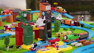 Plarail Thomas The Tank Engine Cranky And Harold Challenge