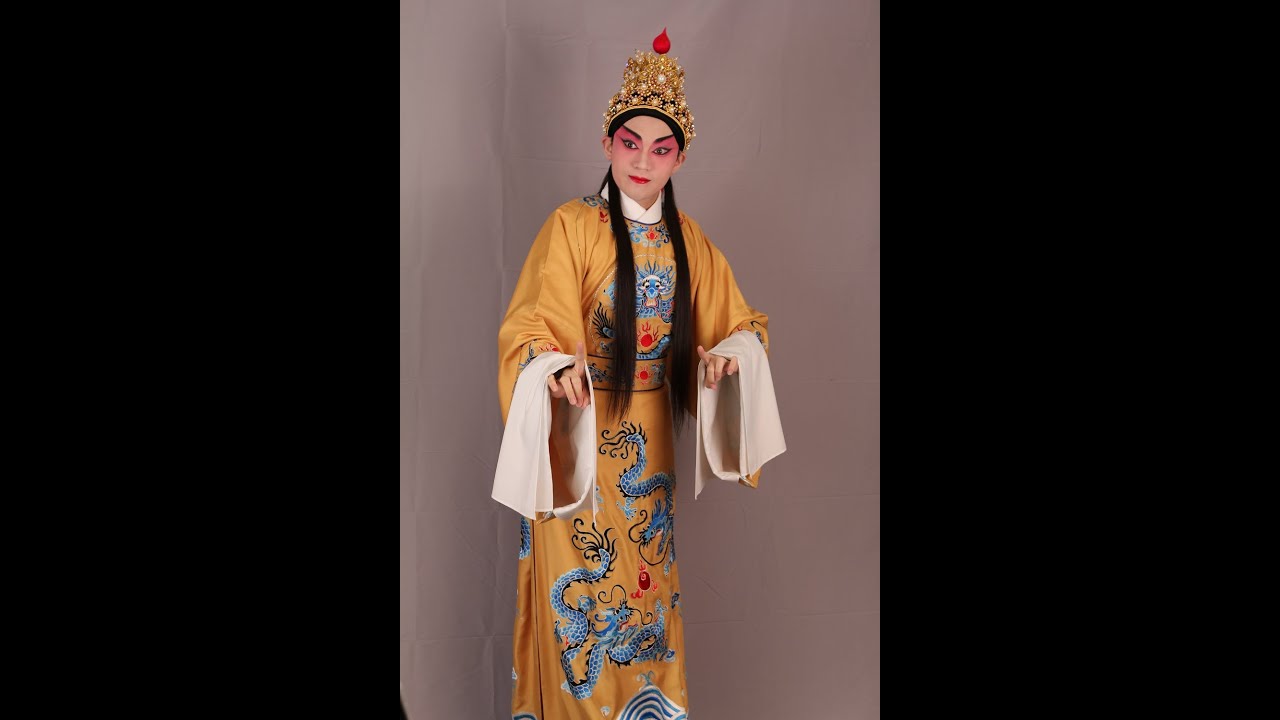 喜得銀河抱月歸之怒起波濤    譚穎倫    區文鳳