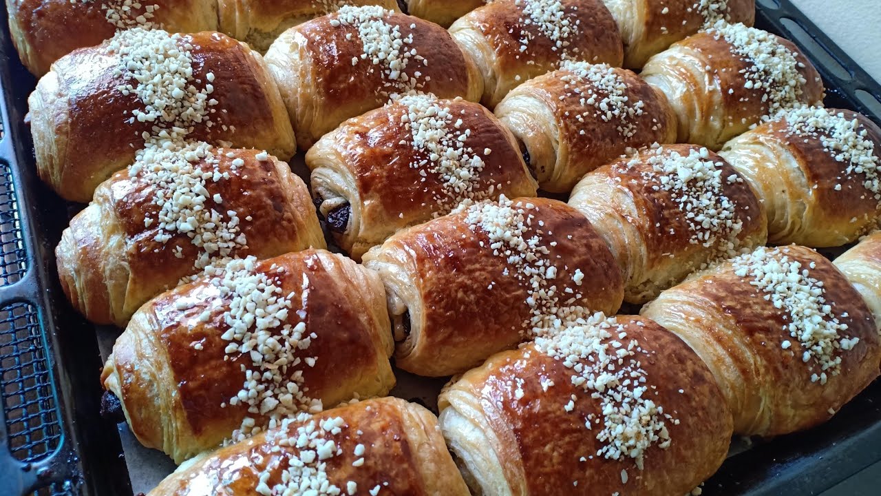 Сейчас самое время для этого; сейчас на него большой спрос. Это любимое блюдо киланцев; оно лучше...