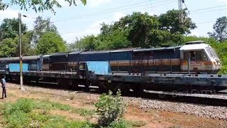 CSTM TVC Weekly Express zipping past KJM Diesel Loco Shed crossing Twin WDG-4 led Freight [HD]