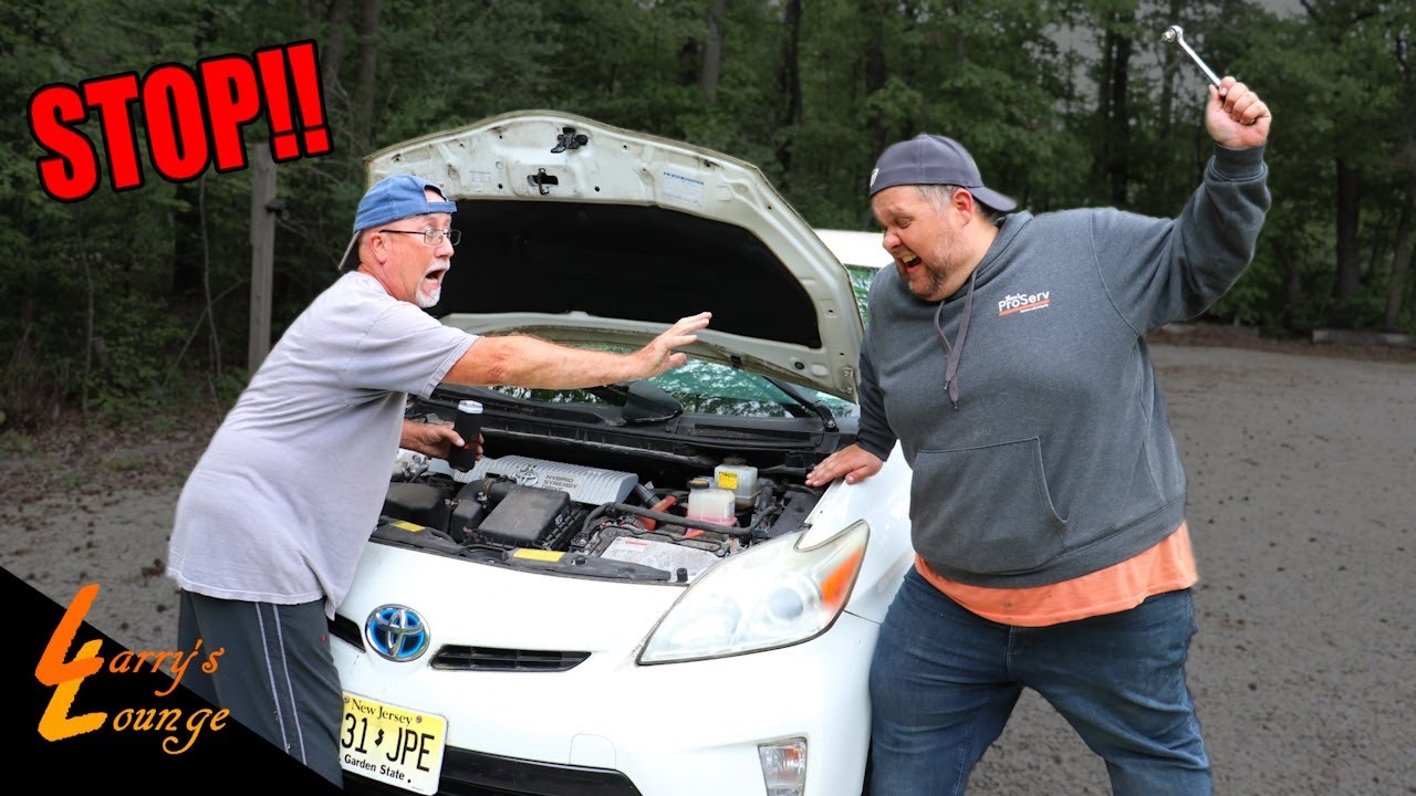Two Idiots Try to Fix a Car! - YouTube