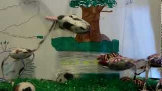 Información The Cow and the Two Dogs Puppet Show Guía