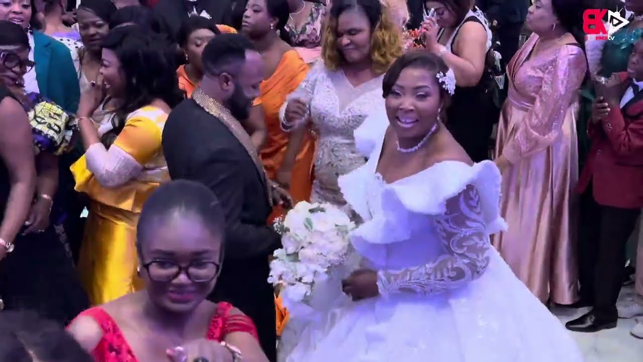 Page Rose: SOIRÉE DANSANTE de WILLGOD BAKANA et AUDREY ZAMAMBU