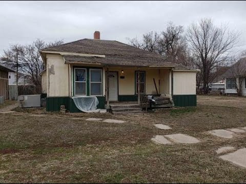 704 E 8TH AVE, Winfield, KS home video tour