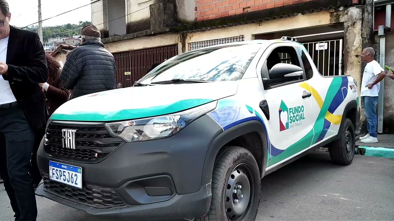 Inaugurada a Unidade Dona Marta Rosa da Silva do Fundo Social no bairro Paraíso.