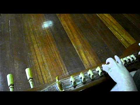 จะเข้ Thai Floor Zither - จระเข้หางยาว