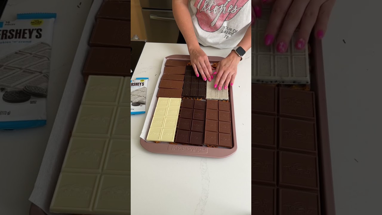 The best way to make chocolate covered pretzels😍