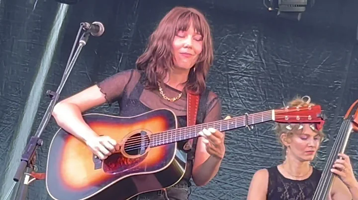 Molly Tuttle & Golden Highway - Open Water (Richmo...
