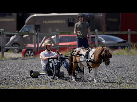 Fun FAST Pony race between Pontus and Jesse