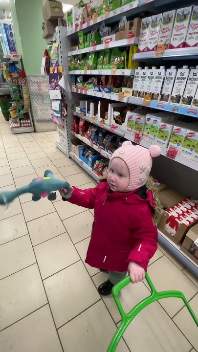 РЕБЁНОК САМ ВЫБИРАЕТ, ЧТО КУПИТЬ Ч.1 🤔 - YouTube