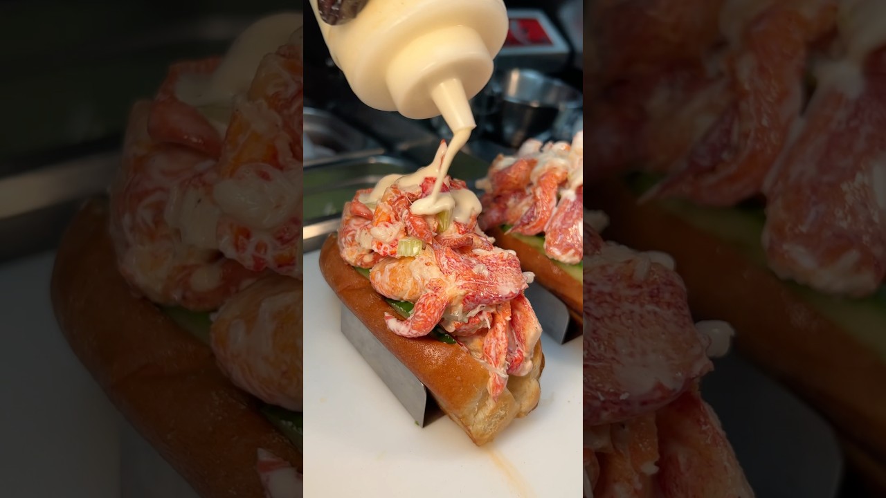 CALIFORNIA LOBSTER ROLLS from Red Hook Lobster in Brooklyn, NYC! 🦞🤤 Summer is coming! #DEVOURPOWER