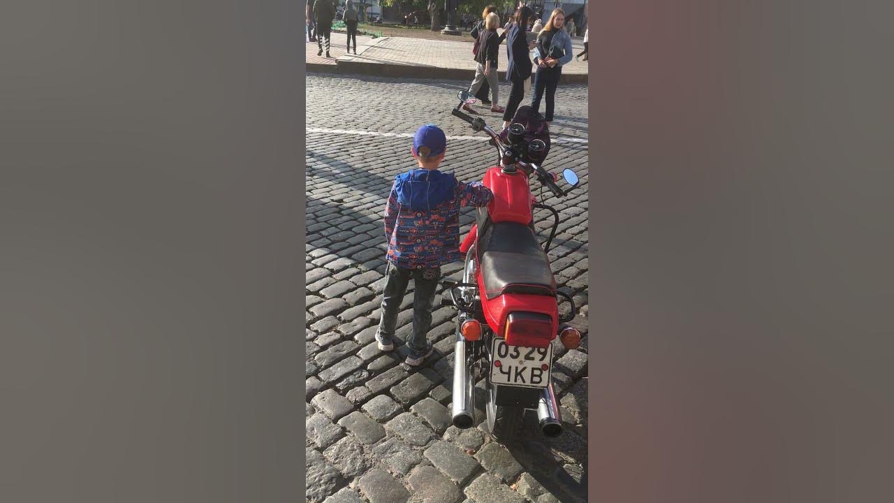 Мотоцикл Ява 75 лет мирной жизни