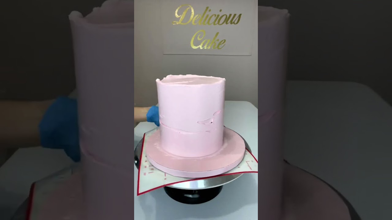 TUTO CAKE DESIGN⎜La Technique pour un lissage de gâteau réussi en 5 min top  chrono ! 