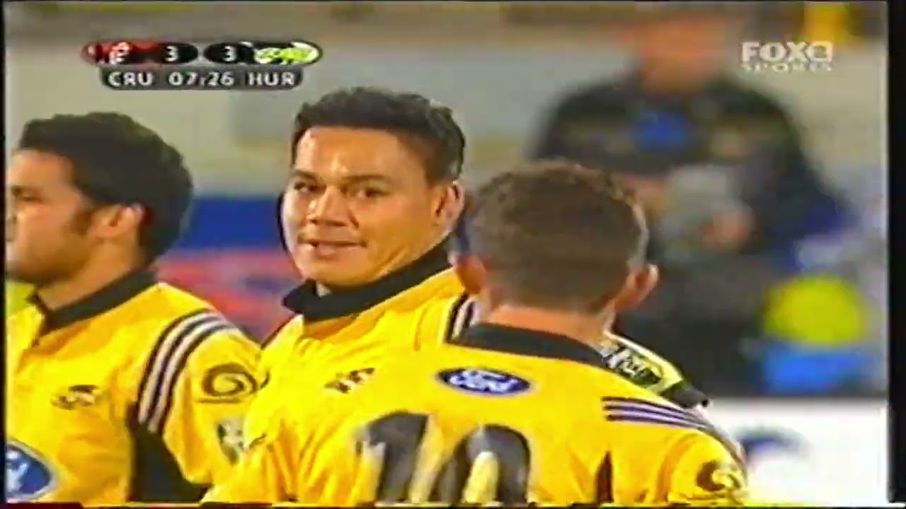 HURRICANES VS CRUSADERS,  SUPER 12 2004
