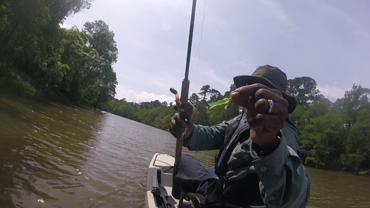 Headed up river to the Lake Houston Dam on Hooked Up Fishing YouTube