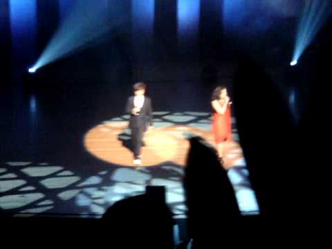 山歌 [LIVE] + TALK - Alex & Kary Melbourne Show 2009