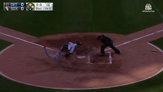 DET@CWS: Avisail throws out V-Mart at the plate