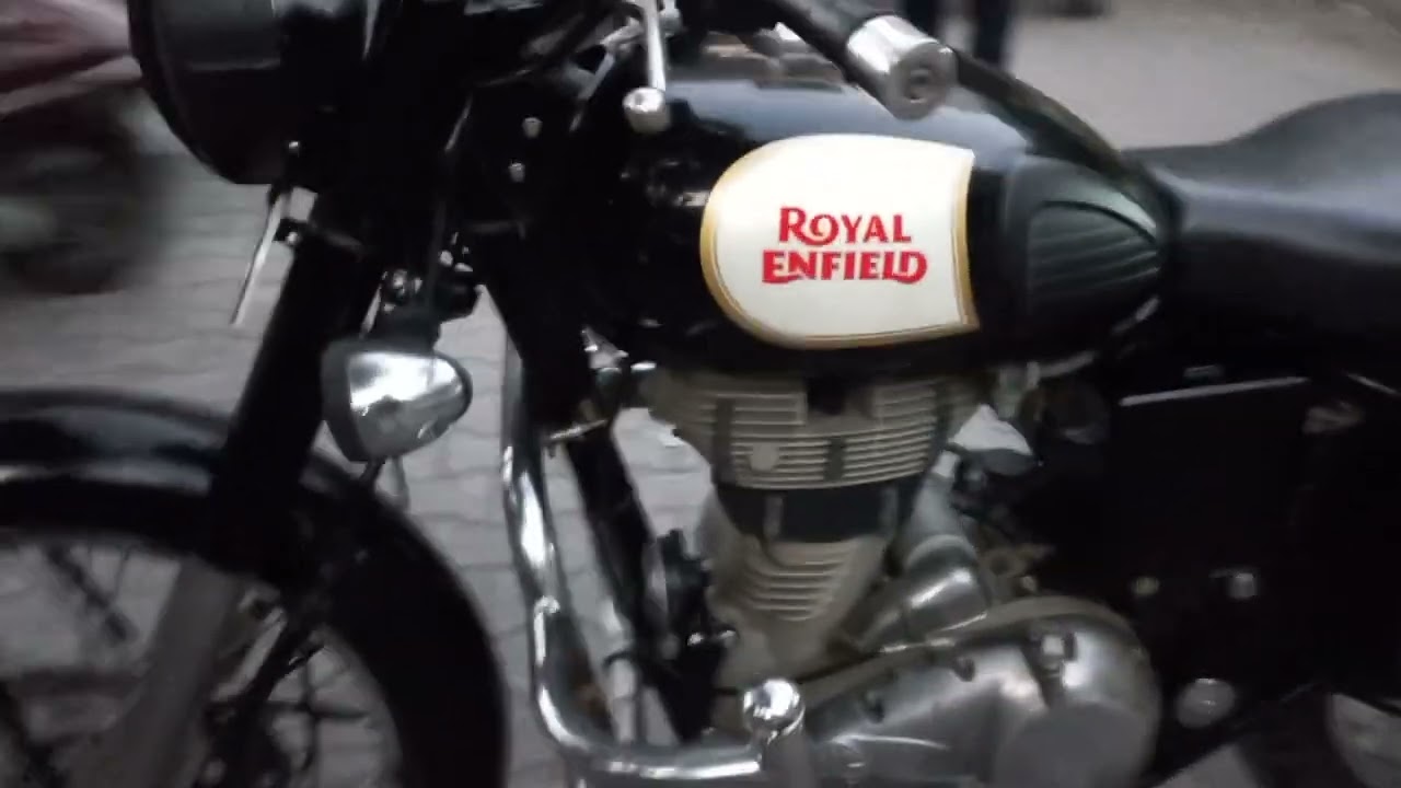 Royal Enfield Classic defense owner showroom condition at Dehra Auto Point contact No 084390 99940