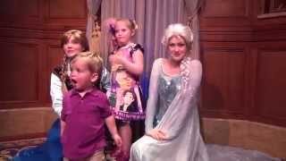Elsa and Anna Frozen Meet and Greet