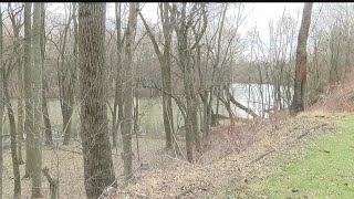 Police save woman from fast moving, almost freezing river in Warren