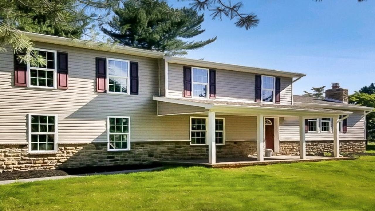 2601 Fallston Rd, Fallston, MD Presented by Tracey Simms.