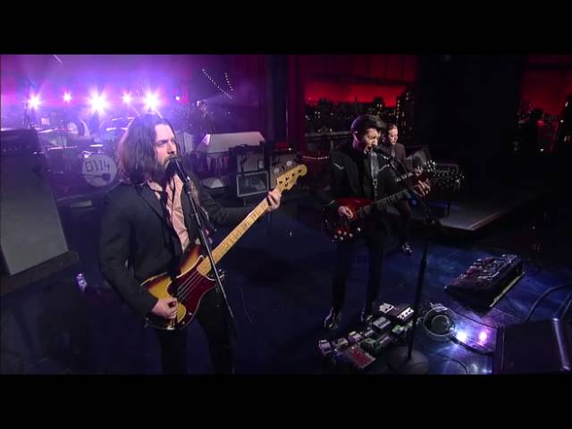 Arctic Monkeys - Do I Wanna Know ? (Live on Letterman) class=