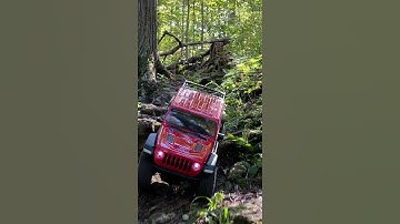 AXIAL RACING SCX10iii JEEP GLADIATOR JT - HALTON HILLS, ONTARIO #shorts #axial #jeep #crawler