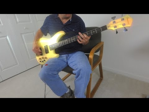 bass-demo-2004-mim-fender-zone-vs.-1982-ibanez-musician-mc924