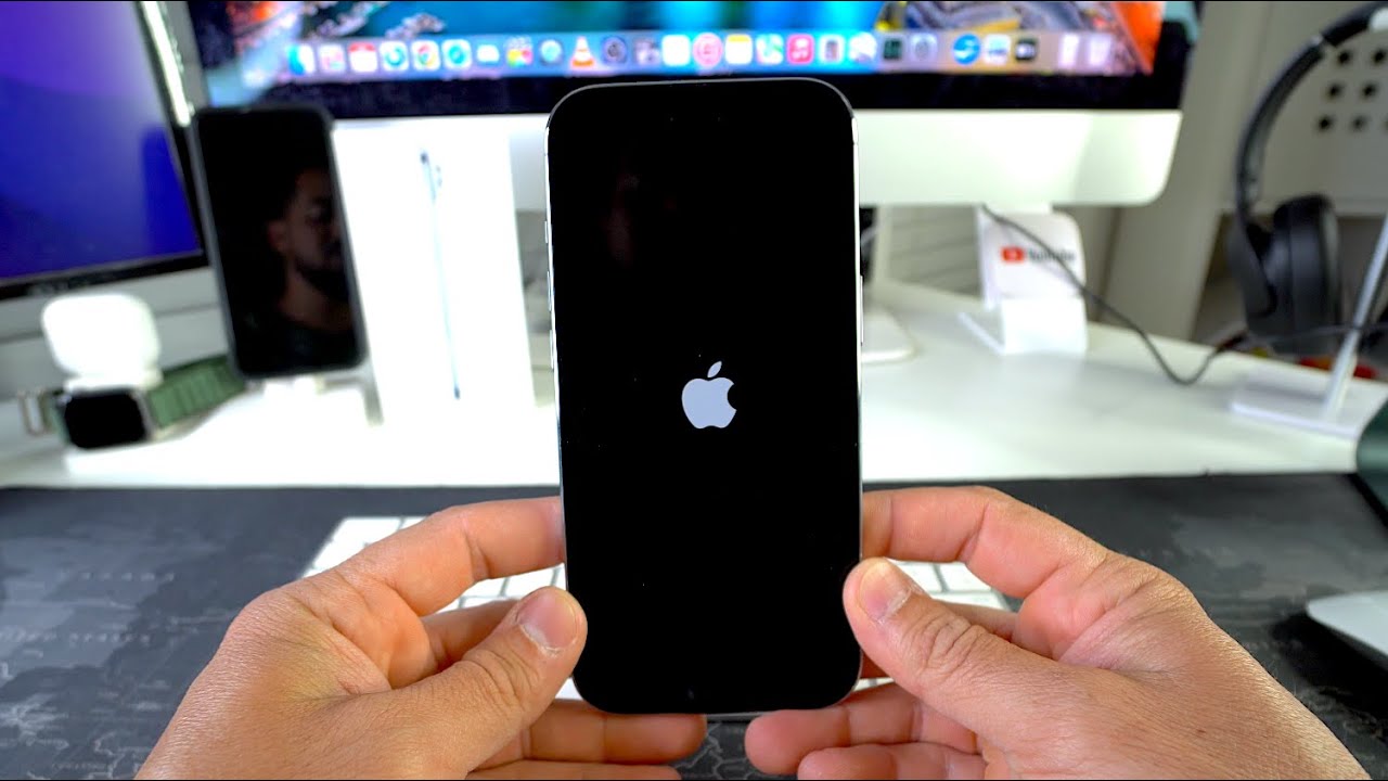 How to Force RESTART/REBOOT iPhone 17 - Frozen Screen Fix - YouTube
