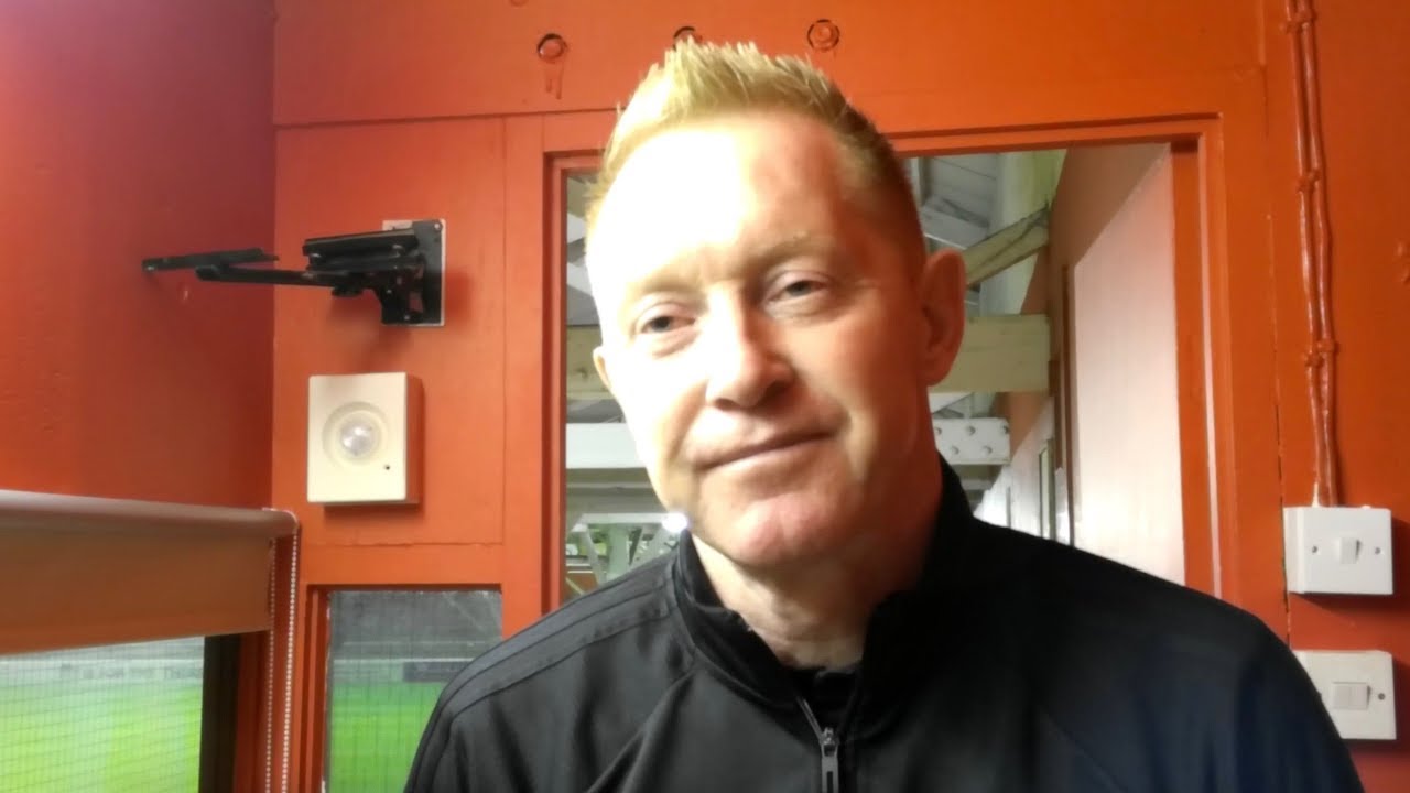 camera iphone 8 plus apk Gary Waddock - Ebbsfleet United reaction
