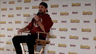 Stephen Amell at megacon orlando 2019