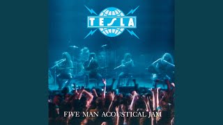 Video voorbeeld van "Tesla - Comin' Atcha Live / Truckin' (Live At The Trocadero / 1990)"