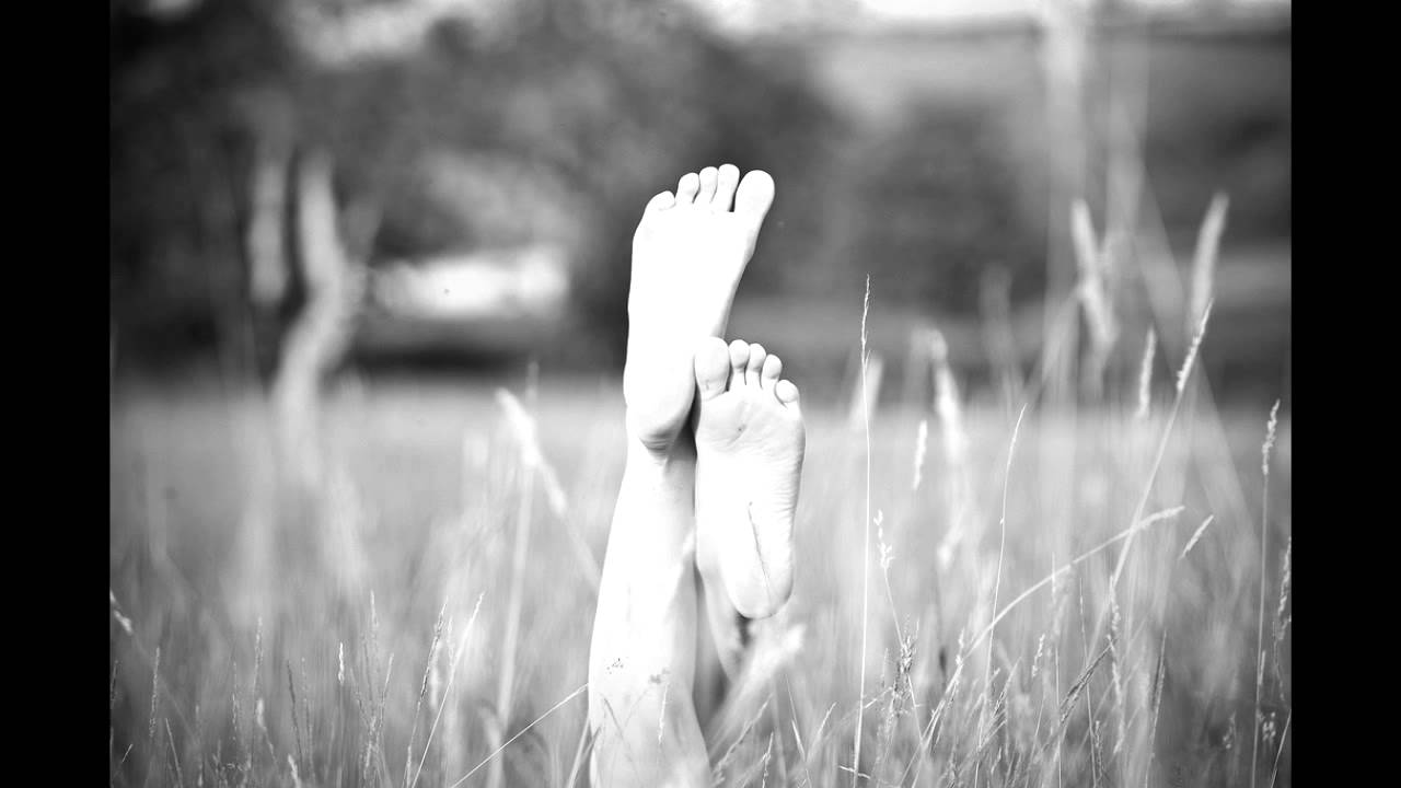 Kostas Smoriginas - Guliu žolėj