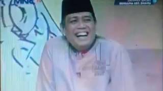 Cantik dan Sopannya Istri Ustad Danu