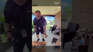 Porch pirate steals package with Apple Watch right in front of FedEx delivery driver