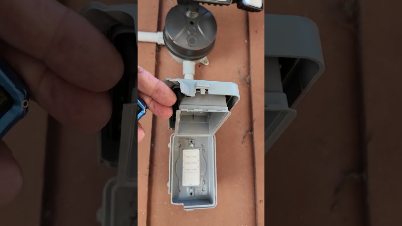 Ultimate Outdoor LED Flood Light: 7000 LM Brightness & Energy Efficiency Review